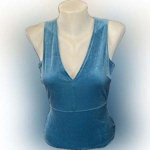 *Closet clear out* Guess velour bodysuit